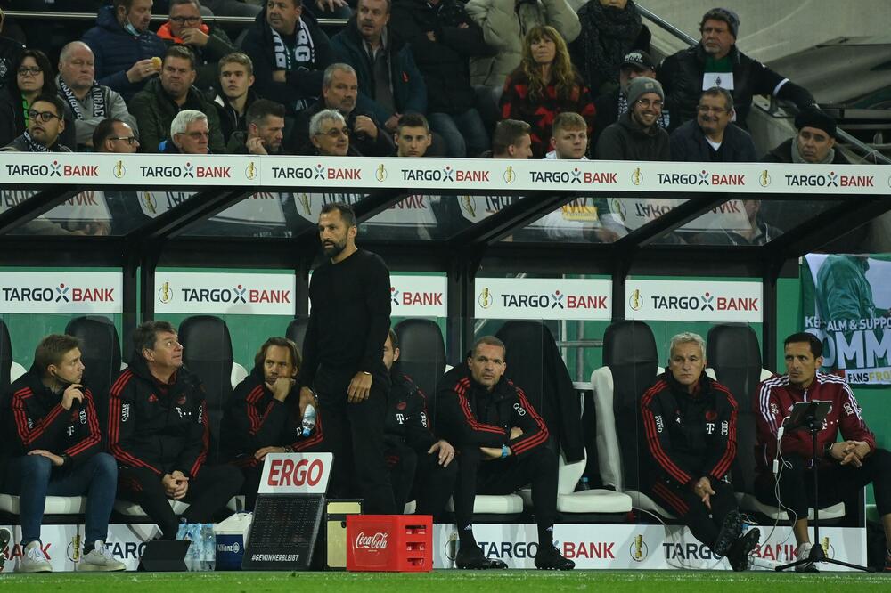 SALIHAMIDŽIĆ JE PRESEKAO: Sportski direktor Bajerna saopštio hoće li Levandovski i naredne sezone igrati u Bajernu!