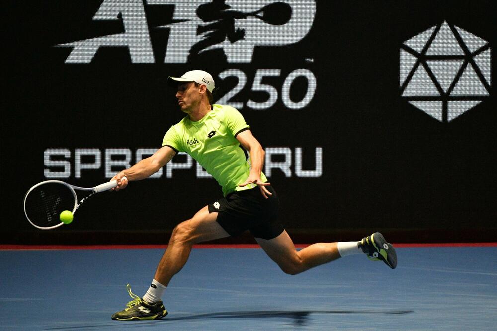 ŠAMPION MOSKVE I FINALISTA SERBIA OPENA ELIMINISAN: Milmen "samleo" Karaceva!