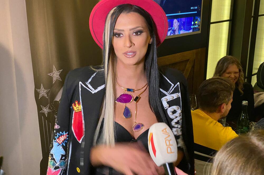 ESPRESO NA LICU MESTA: Lena Čolak promovisala pesmu provokativnog naziva!