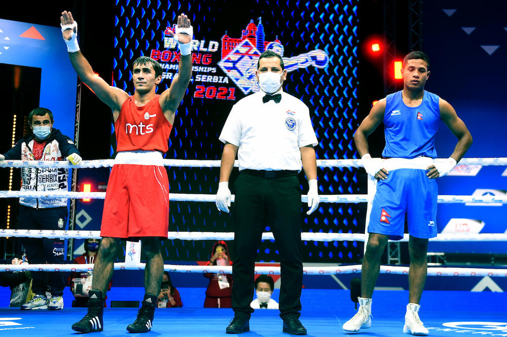 NOVA POBEDA ZA SRBIJU NA SP U BOKSU: Vahid Abasov je jednoglasnom odlukom sudija slavio u prvom kolu!
