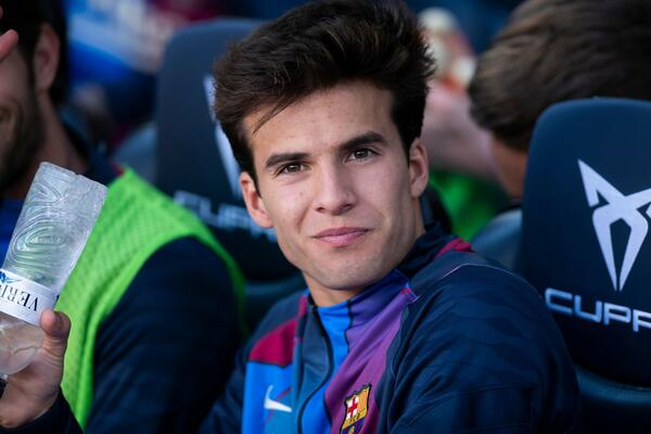 BIO U NEMILOSTI KUMANA: Sada likovao sa navijačima! (VIDEO)