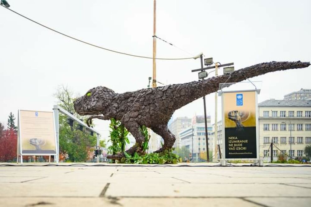Dinosaurus, Umetnost, Skulptura, Sarajevo