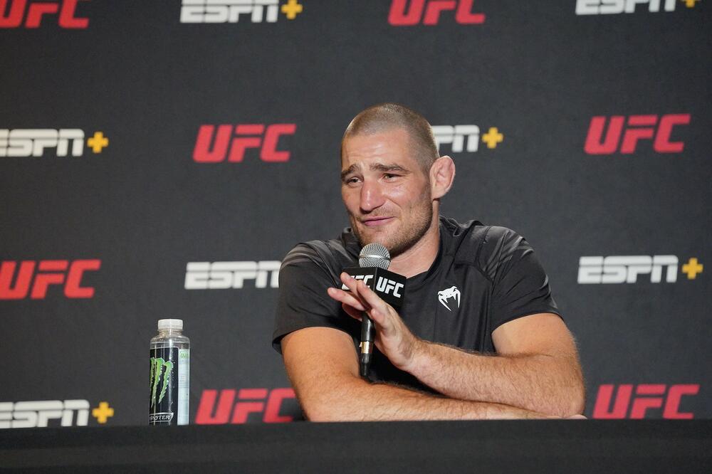 "UKRAJINA BI TREBALO DA SE PREDA RUSIMA" - Američki MMA borac šokirao: "ZAR HOĆETE DA BUDETE NOVI AVGANISTAN?!"