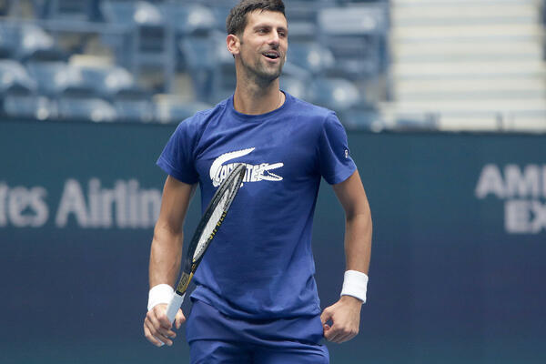 AUSTRALIJSKI TENISER PODRŽAO ĐOKOVIĆA: Nevakcinisani moraju da dobiju šansu