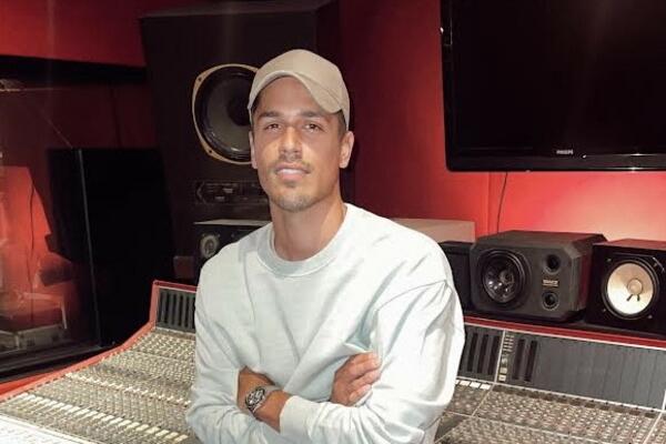 NAJLEPŠI SRBIN POSTAO PEVAČ: Niko nije mogao ni da sanja OVO!