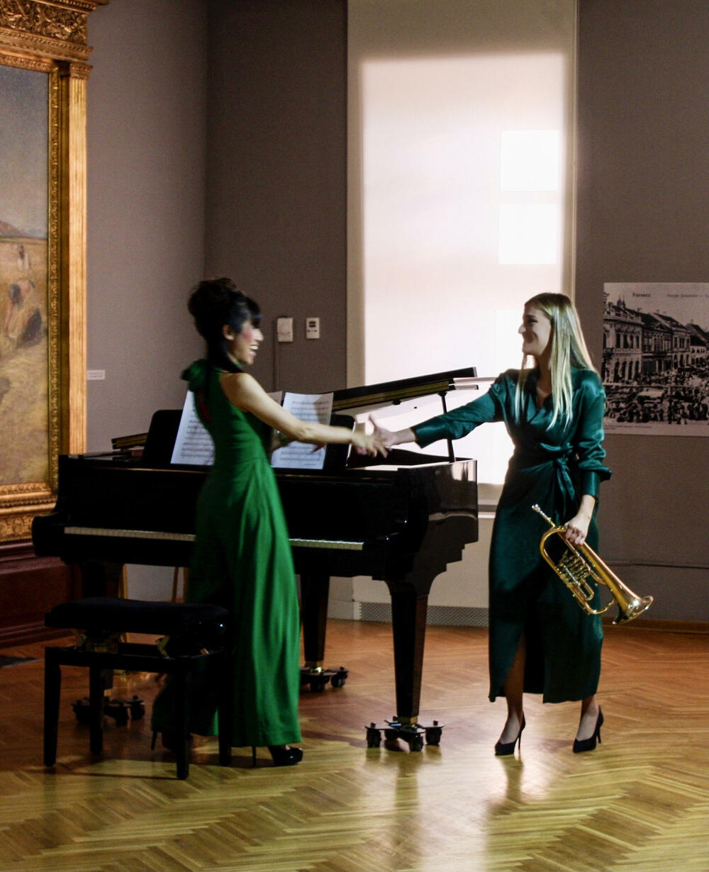 Danijela Veselinović, Aisa Iđiri