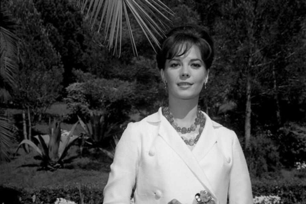 NJENA SMRT I DALJE JE OBAVIJENA VELOM TAJNI: Slavnu glumicu NAMAMILI u hotel zbog, pa je brutalno SILOVALI!