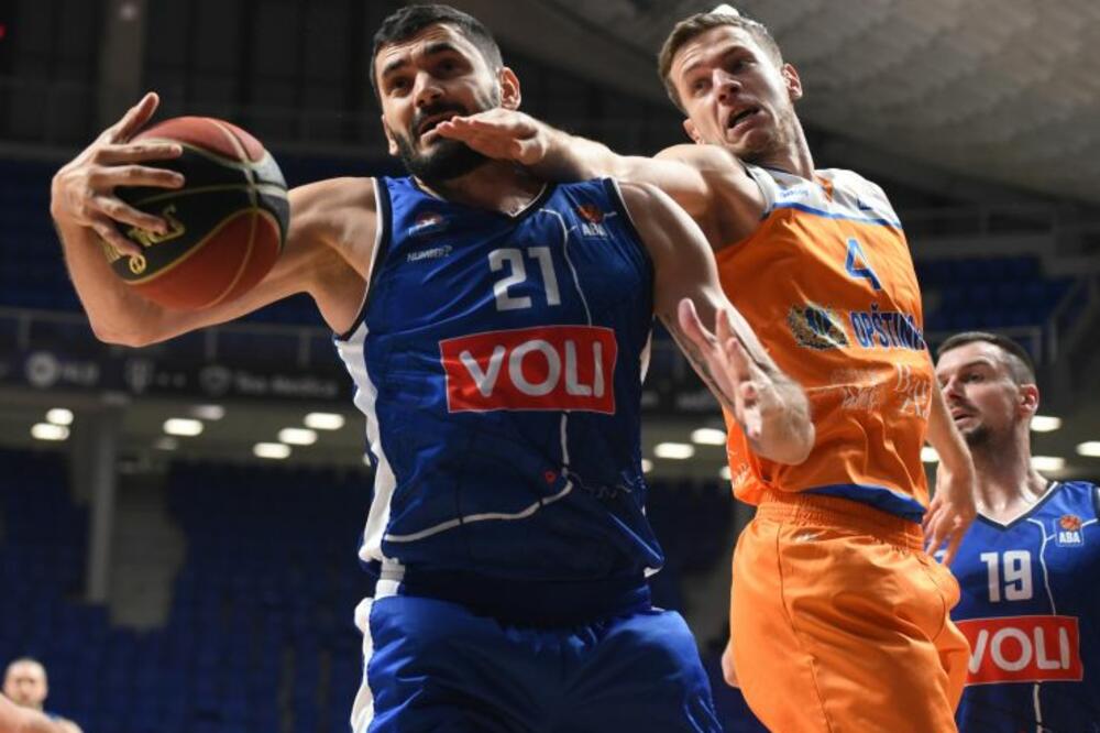 CRNOGORSKI DERBI PRIPAO FAVORITU: Jagodić Kuridža vodio Budućnost do pete pobede u regionalnom takmičenju (FOTO)