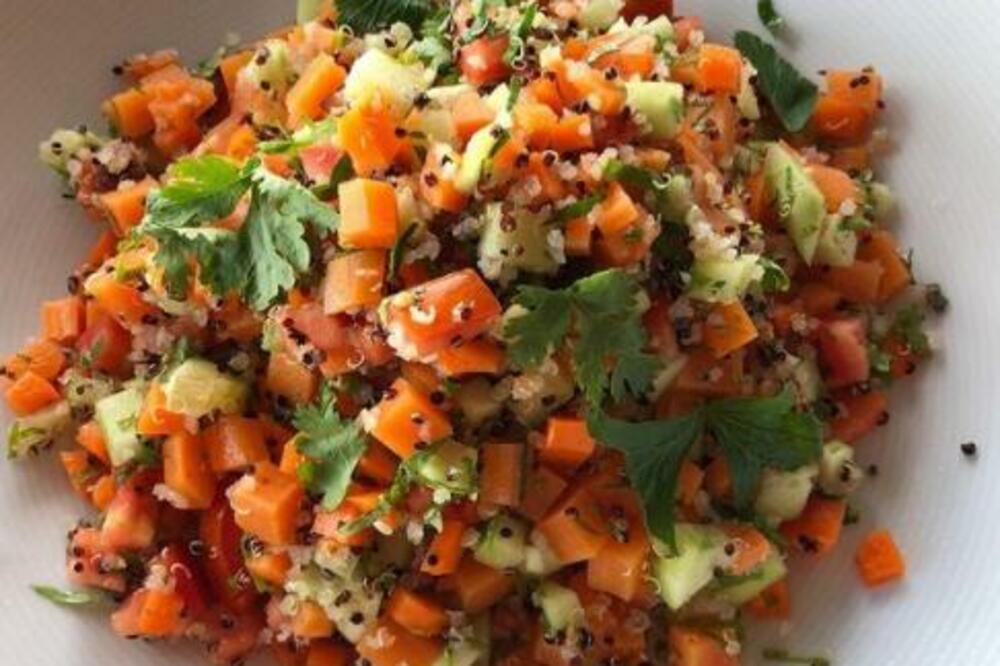 ZAHVALJUJUĆI OVOJ NAMIRNICI ĐOKOVIĆ IZGLEDA TAKO ZDRAVO: Jede je SVAKI DAN, a sada je ni i VI NEĆETE PRESKOČITI