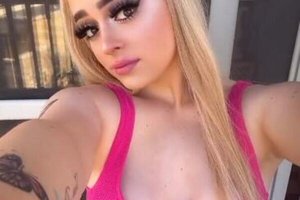 PIŠU MI DEGUTANTNE STVARI ZBOG OBLIKA MOJIH GRUDI: Ne skidaju pogled SA NJIH, pa me onda ŽESTOKO ISPROZIVAJU VIDEO