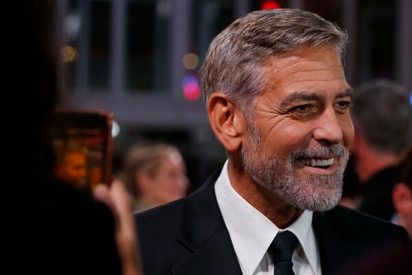 4 OSOBINE ZBOG KOJIH SU MUŠKARCI U 40-IM NAJRPIVLAČNIJI: Efekat DŽORDŽA KLUNIJA ih diže u nebesa - žene IZLUDELE