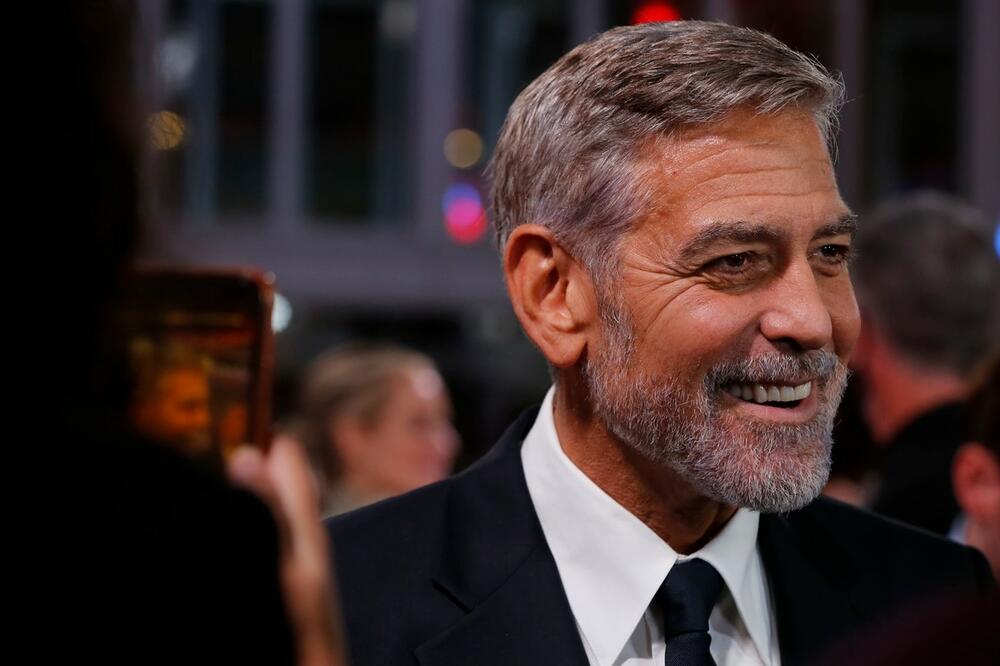 4 OSOBINE ZBOG KOJIH SU MUŠKARCI U 40-IM NAJRPIVLAČNIJI: Efekat DŽORDŽA KLUNIJA ih diže u nebesa - žene IZLUDELE