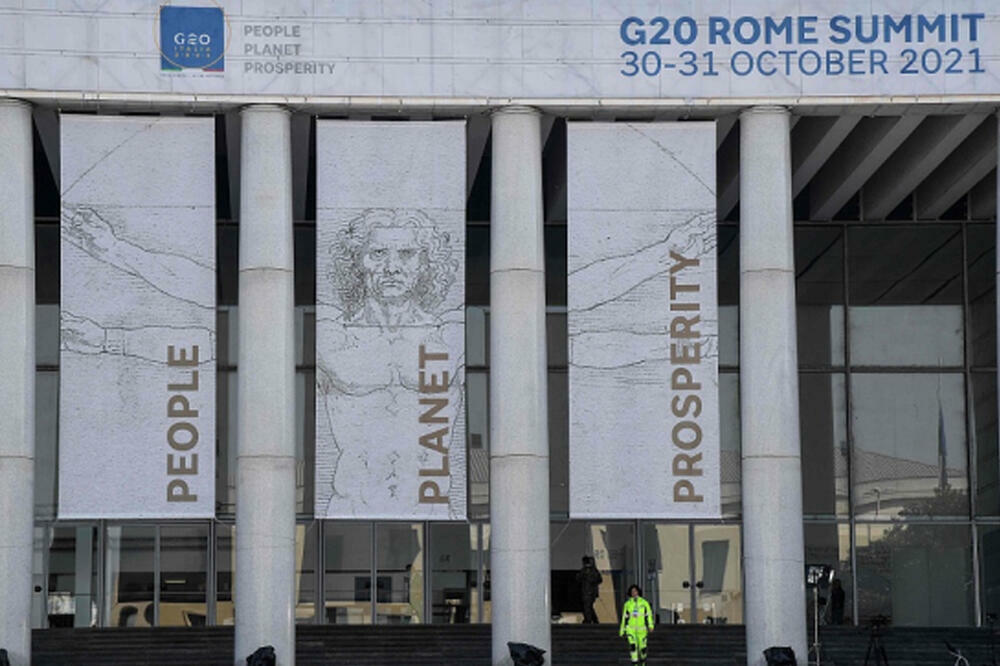 KINESKI PREDSEDNIK SI Pozivam na konkretne akcije za rešavanje pitanja klimatskih promena i energetike