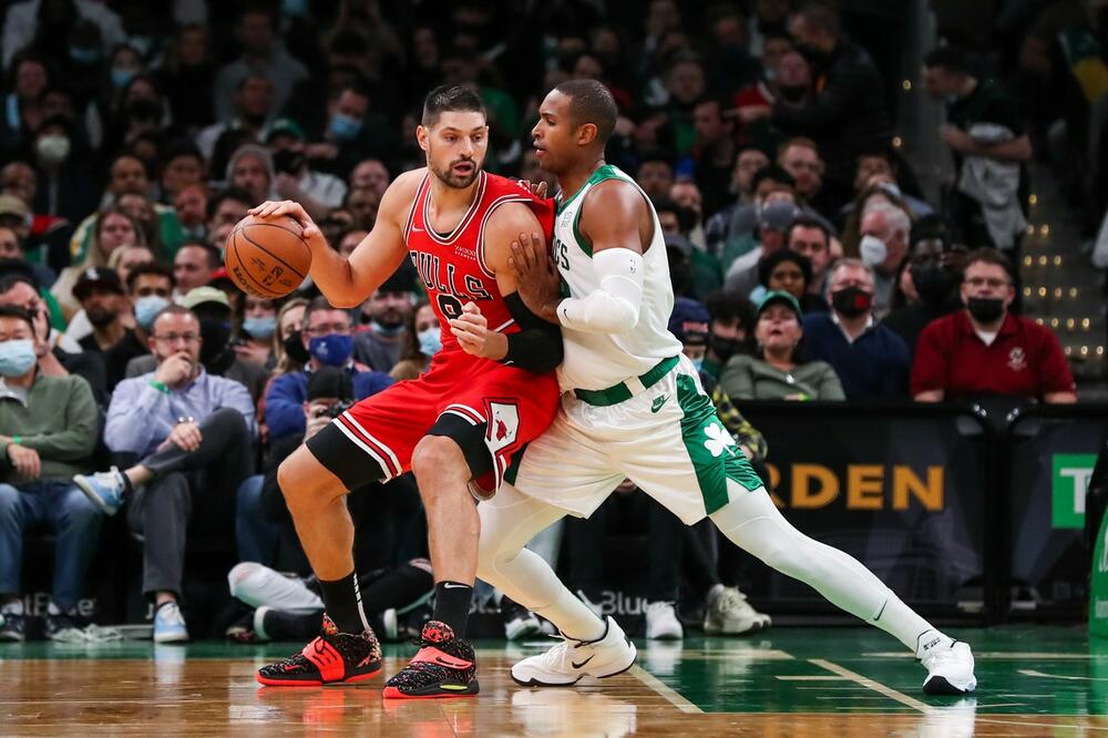 VUČEVIĆA ASISTENCIJA DELILA DO TRIPL-DABL UČINKA: Partija iz snova Derozana u pobedi nad Bostonom!