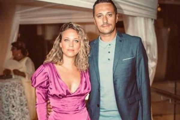 ANDRIJA JE DUGO KRIO, A SADA JE ISPLIVAO PRIVATNI TRENUTAK! Evo kako izgleda njegova TRUDNA DEVOJKA! (FOTO)