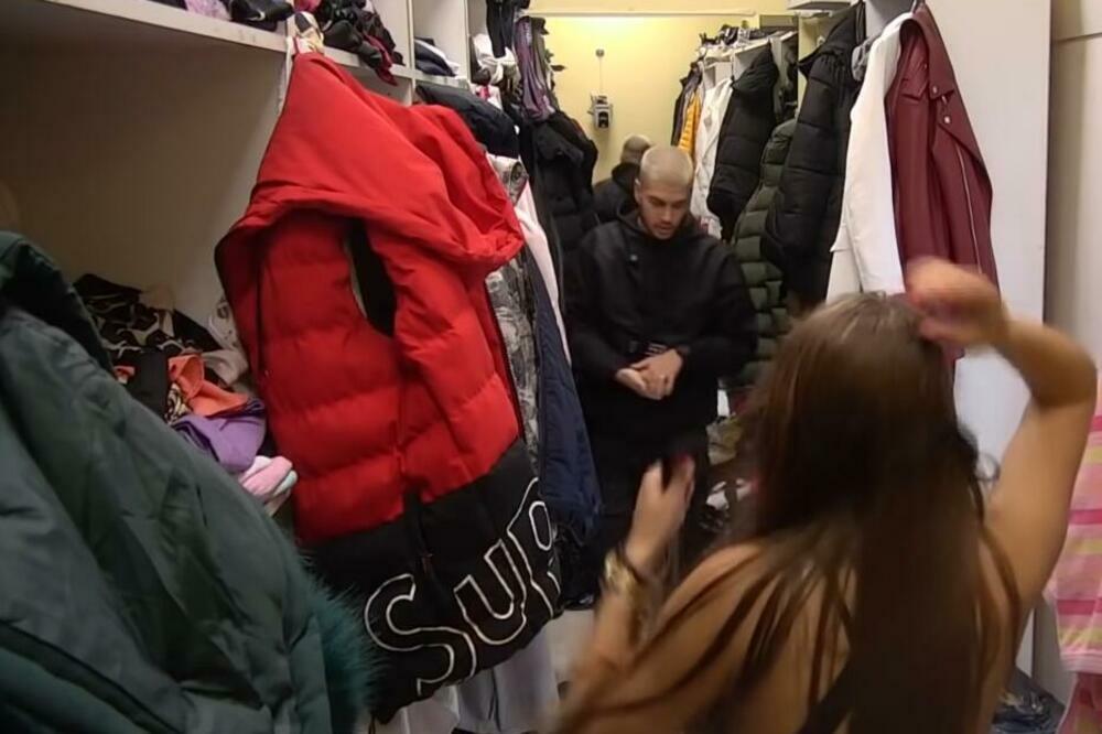 NE MOŽE KAKO ONA HOĆE! DEJANU JE DOSTA DALILE: U garderoberu joj SASUO sve u lice! (VIDEO)
