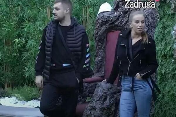 Naš pevač pevario ženu pred svima, pa ljubavnici otvorio sajt za odrasle: Kažu da ga je sad stigla karma, evo što