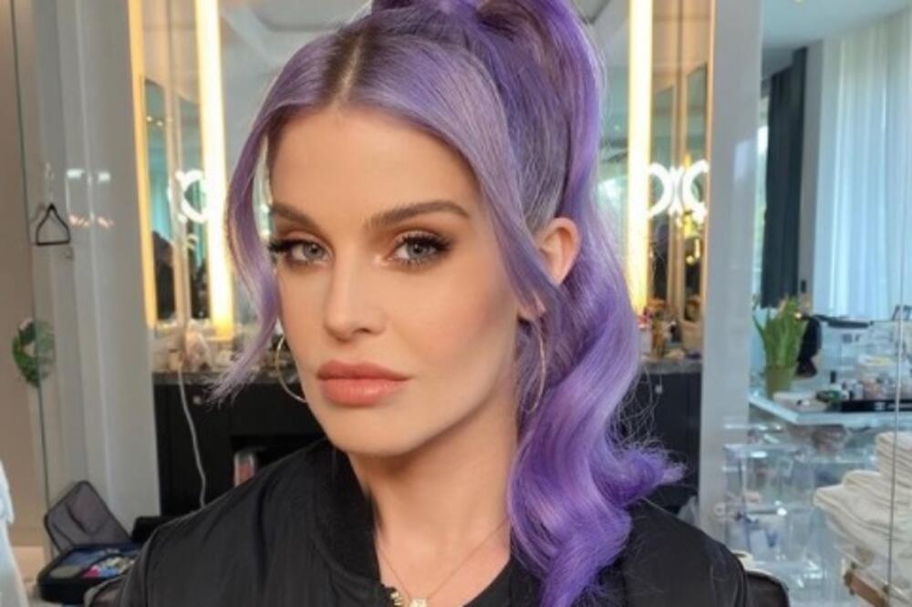 Veče prepuno emocija: Verila se pevačica, njen dečko odlučio je da zatraži njenu ruku baš u ovom trenutku