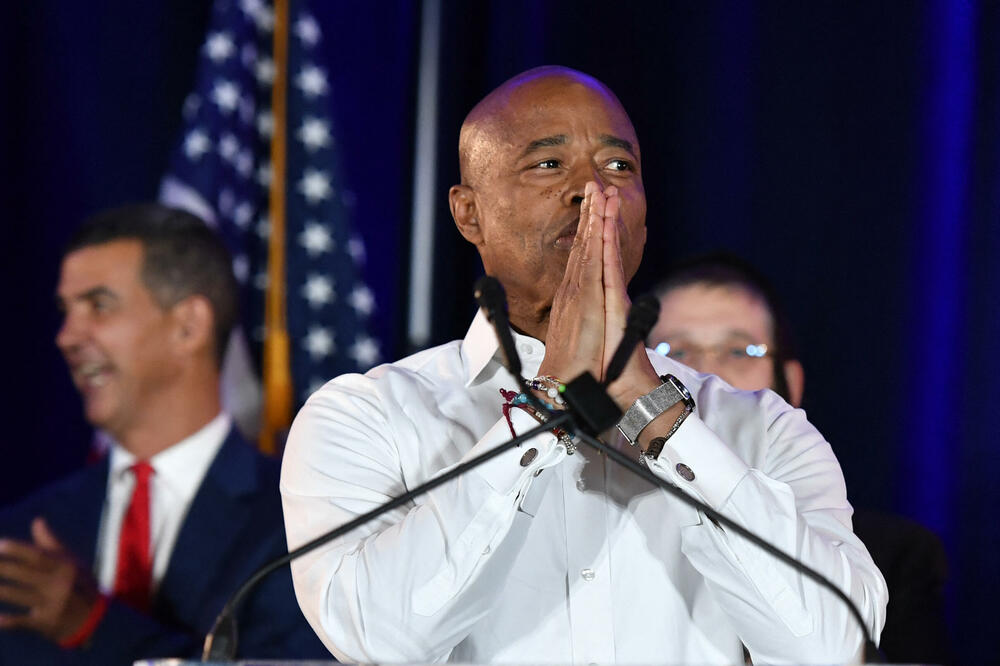 "GURNUO MI JE RUKU PREMA NJEGOVOM MEĐUNOŽJU...": Podneta tužba protiv gradonačelnika Njujorka - SKANDAL U AMERICI