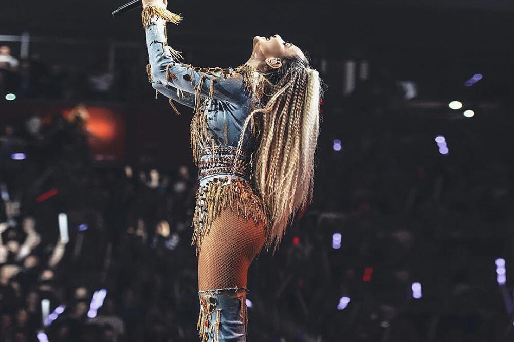 TRI GODINE OD ARENE MAYA BEROVIĆ: Pevačica objavila video sa koncerta!