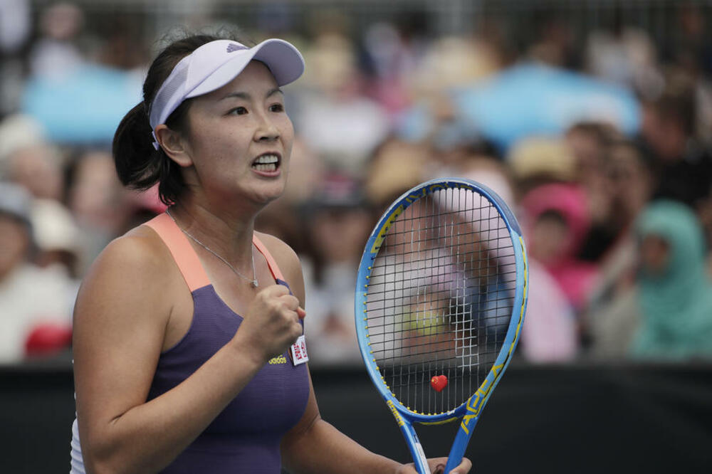 JAVILA SE ŠUAI PENG: Kineska teniserka objasnila u kakvom se problemu nalazi!