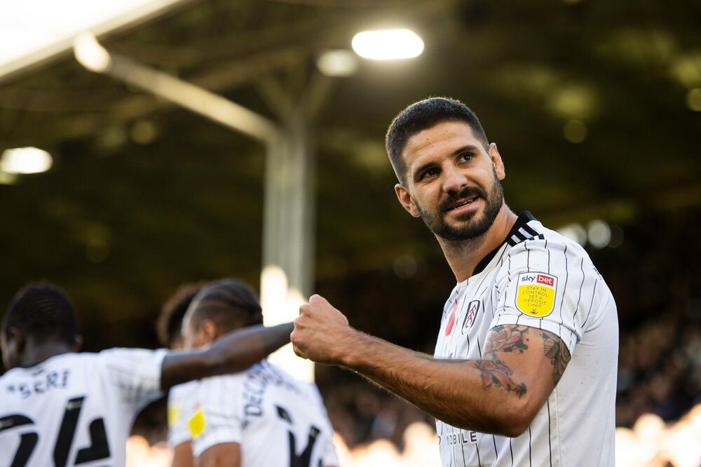 MITROVIĆ POGURAO FULAM DO PRVOG MESTA U EVROPI: "Kolibari" bolji od Bajerna, Liverpula, Ajaksa...