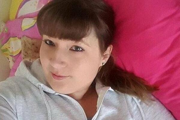 OSTAVILA 14-MESEČNU BEBU U AUTU I OTIŠLA DA IGRA LOTO: Lekari spasili život mališanu, ali su POSLEDICE JEZIVE!