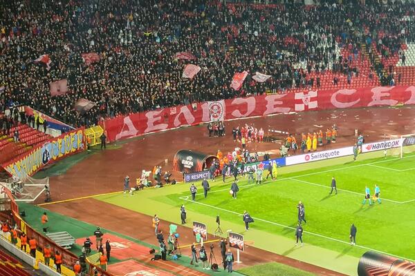 'UEFA MAFIJA' SE ORILO SEVEROM: Delije poslale poruku mađarskim sudijama, a onda su pred njih stali igrači Zvezde!