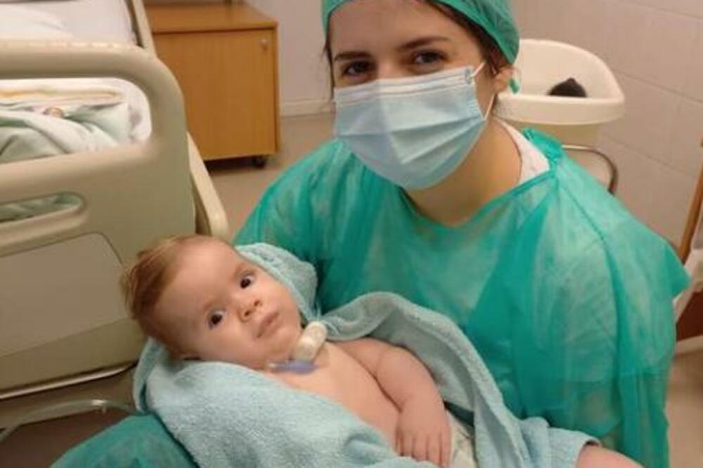 BOŠKOVA MAMA KONAČNO IMA MALO BOLJE VESTI! Javila se iz BUDIMPEŠTE (FOTO)