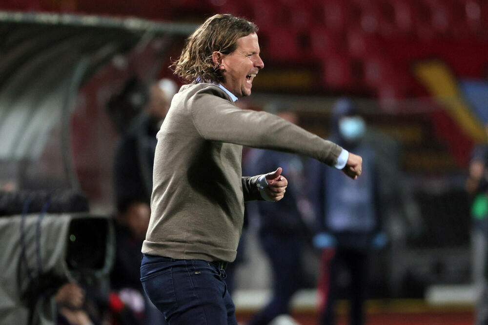 IZ SVLAČIONICE MIDTJILANDA PROTIV ZVEZDE GRMELE PSOVKE! (VIDEO)