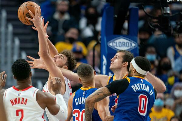 SRBI SKROMNI PRETHODNE NOĆI: Bjelica pogađao trojke, Pokuševski meč završio sa tri postignuta poena (FOTO)