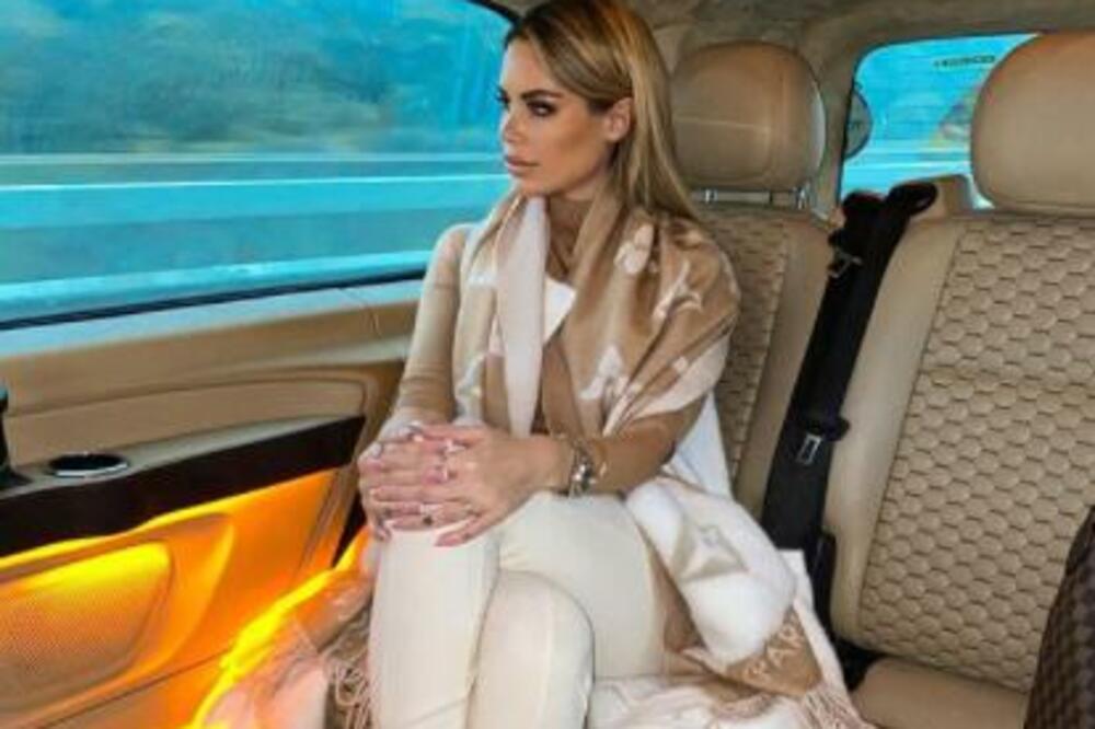 ESPRESO SAZNAJE! IVA GRGURIĆ POSTALA AMBASADORKA U TURSKOJ: Dobila i ličnog šofera, ponuda koju SANJA SVAKA DEVOJKA