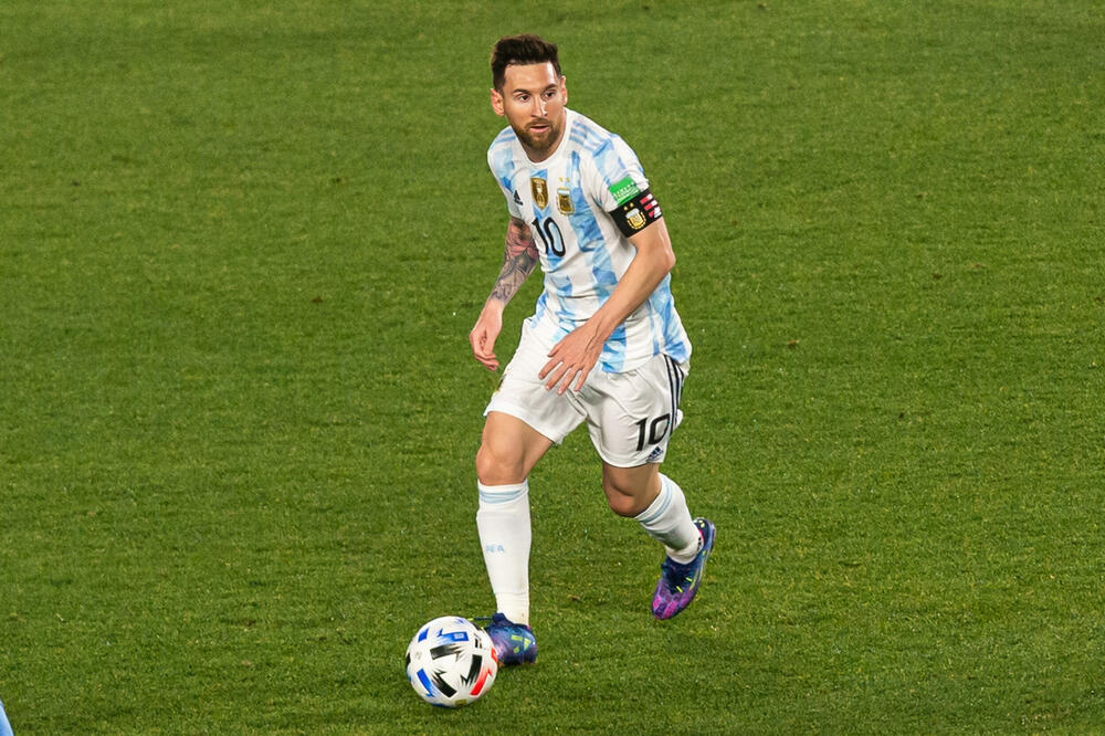 MESI NAJAVIO KRAJ: Argentinski fudbaler rastužio mnoge svojom objavom!