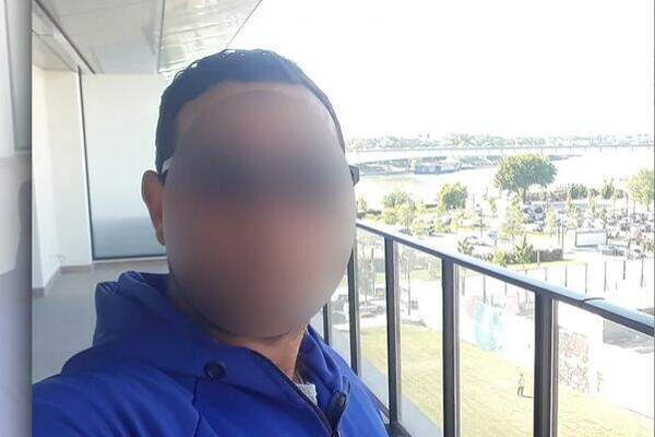 OVO JE OSUMNJIČENI OČUH ZA ZVERSKO PREBIJANJE PASTORKA NA KARABURMI! Batinama onesposobio dete, HOROR