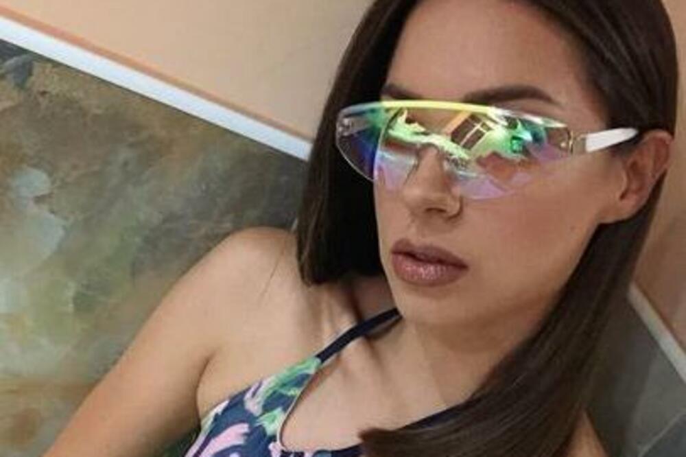 NAKON ŠTO JE RASKINULA SA PRODUCENTOM, SARA JO IMA NOVOG DEČKA: Javno razmenjivali nežnosti, strasti RAZBUKTALE!