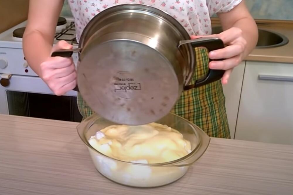 TRADICIONALNI RECEPT ZA ŠNENOKLE: Da ne poverujete koliko se LAKO sprema! (RECEPT)