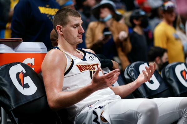 AKO JOKIĆ ODBRANI MVP TITULU... Čeka ga besmrtnost!