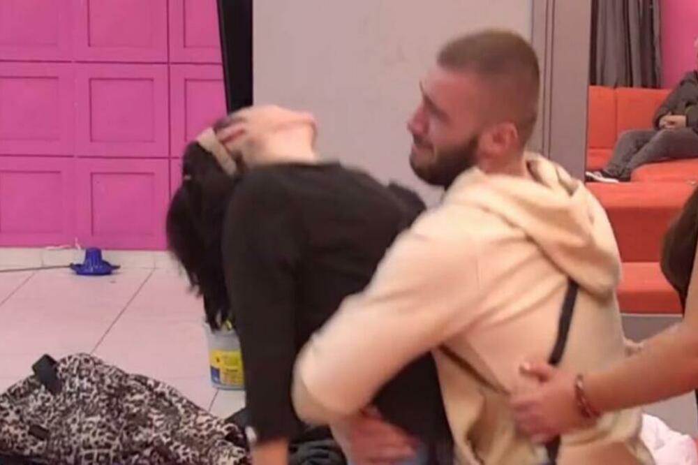 "SVE ĆU VAS POKLATI!" NEVIĐENA DRAMA U ZADRUZI: Milica se ONESVESTILA, Mensur skočio na zadrugare!