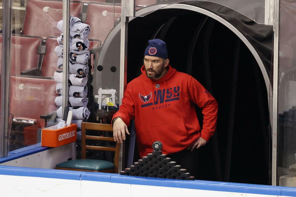 RUS ISPISUJE ISTORIJU U AMERICI: Postao četvrti najbolji strelac lige, sledeća meta mu je slavni Jagr!