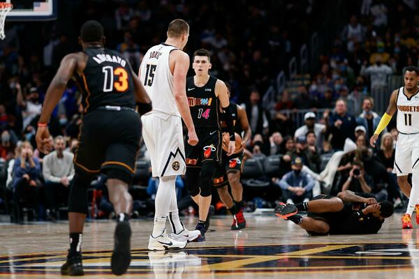 NOVA MORISOVA PROVOKACIJA: Američki košarkaš uputio teške reči na Jokićev račun!