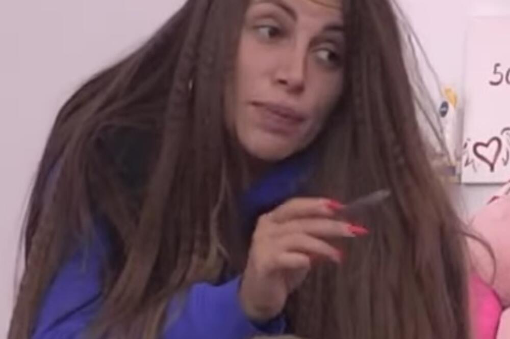 DALILA NE PRESTAJE SA UVREDAMA, ČAK JE OKRIVILA CARA ZA SVE! Skočio u ZAGRLJAJ da je smiri, ne pomaže ni KREVET!