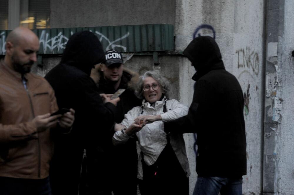 POLICIJA PRIVELA AIDU ĆOROVIĆ: Pojavio se i snimak (FOTO) (VIDEO)