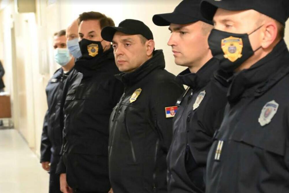 VELIKA AKCIJA 'HOTSPOT'! U 8 gradova pronađeno skoro 1.000 migranata, uhapšeni krijumčari (FOTO)