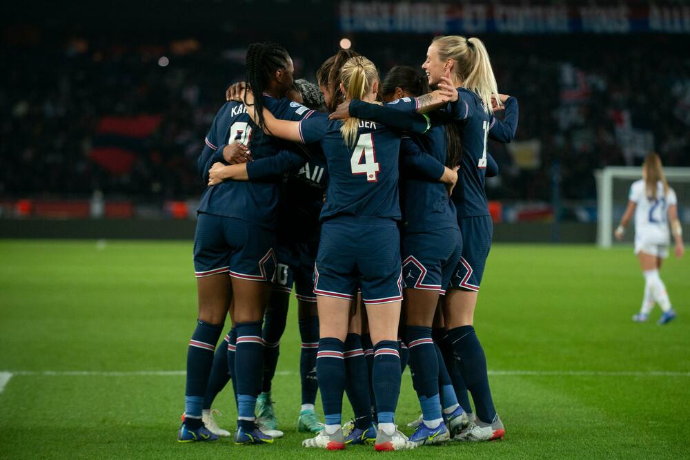 UNAJMILA SILEDŽIJE DA PRETUKU SAIGRAČICU? Štanglom je udarali u noge!