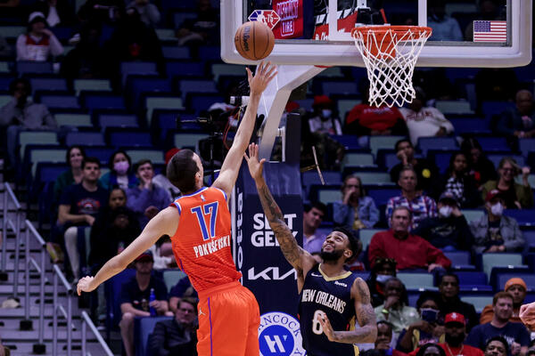 OKLAHOMA NAPRAVILA NOVU SENZACIJU U NBA: Filadelfija slavila u derbiju noći, Čikago posle Lejkersa dobio i Hjuston!