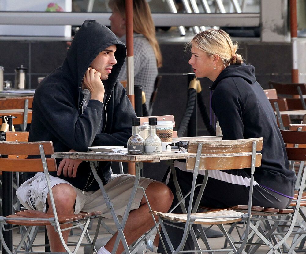 Saša Vujačić, Marija Šarapova