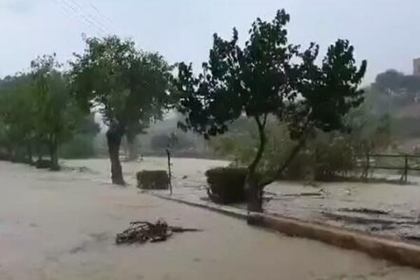 MALTA POPLAVLJENA! Ostrvo zadesila VELIKA OLUJA, ulice pretvorene u reke (VIDEO)