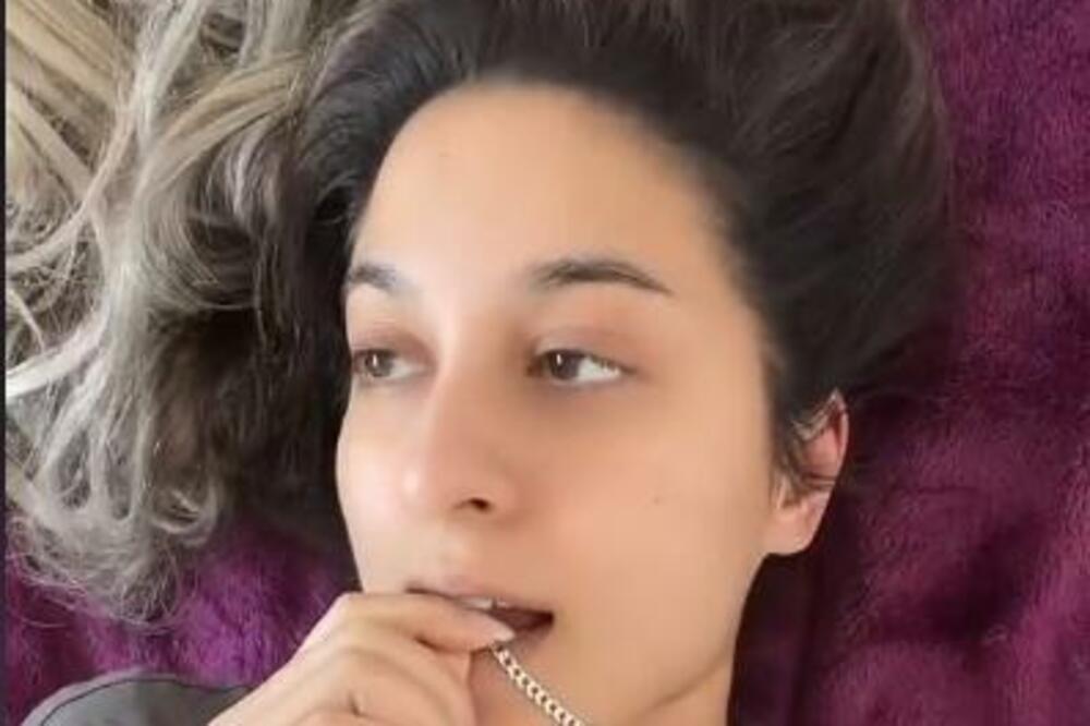 UDALA SE ZA 17 GODINA I UOPŠTE SE NE KAJE: Naišla je na razne KOMENTARE, a svi se pitaju oko 2 STVARI