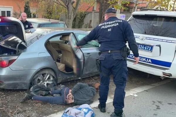 KRIO ORUŽJE ISPOD SEDIŠTA U AUTOMOBILU! Policija uhapsila vozača iz Gornjeg Milanovca