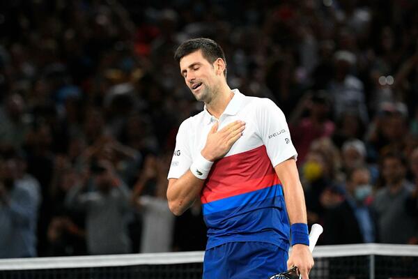 ĐOKOVIĆ POSLAO JASNU PORUKU: Molim se za sve ljude, nadam se da ćemo se zajedno izvući iz ovoga!